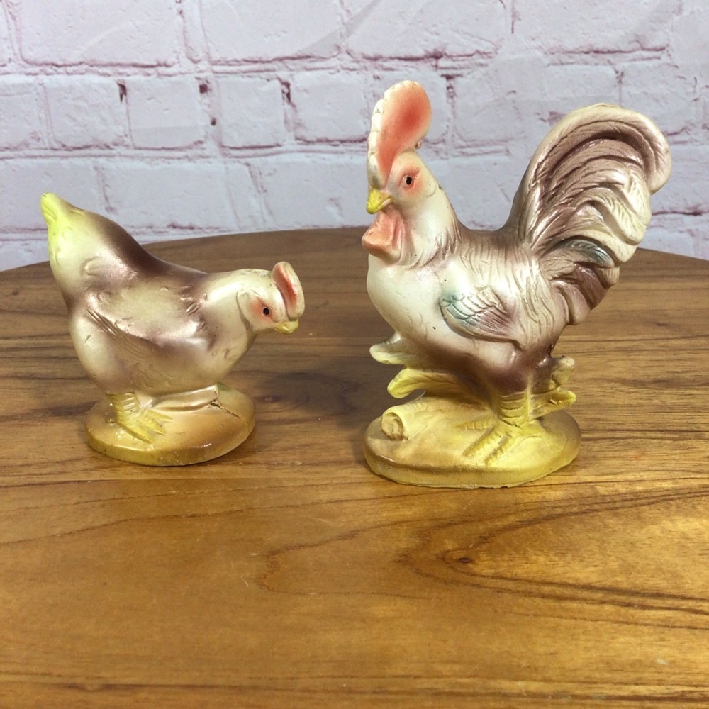 Vintage Enesco Japan Ceramic Chicken Salt And Pepper Shaker Pair